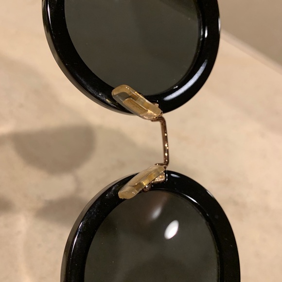 Miu Miu Sunglasses - Picture 6 of 8
